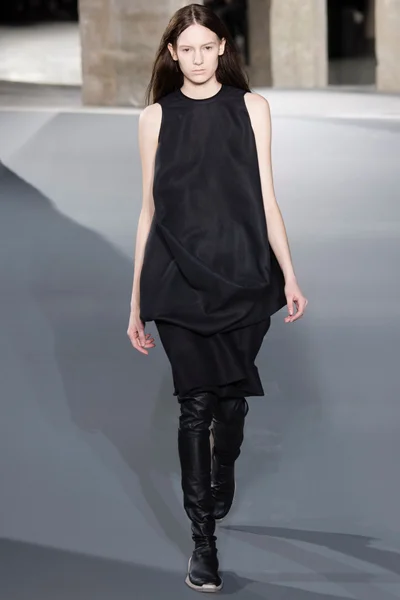 Look 7